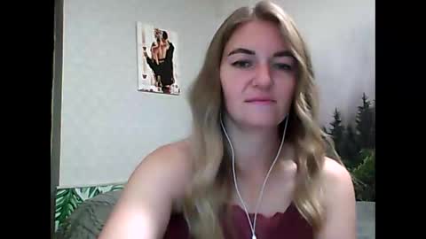 Daisy online show from September 9, 2025, 9:25 pm