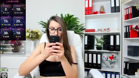 Snapshot of candywesst chatting on December 20, 2024, 10:05 am Candy My pleasure its in your hands online show from December 20, 2024, 10:05 am