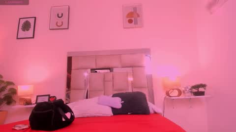 Candy online show from September 16, 2025, 7:26 pm