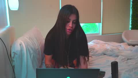 Snapshot of capriciousqueen chatting on September 9, 2025, 11:26 pm Miyah online show from September 9, 2025, 11:26 pm