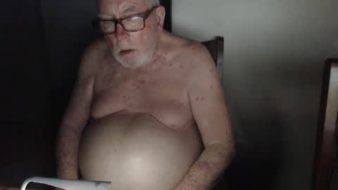 Snapshot of capt5105 chatting on February 18, 2025, 11:11 am capt5105 online show from February 18, 2025, 11:11 am