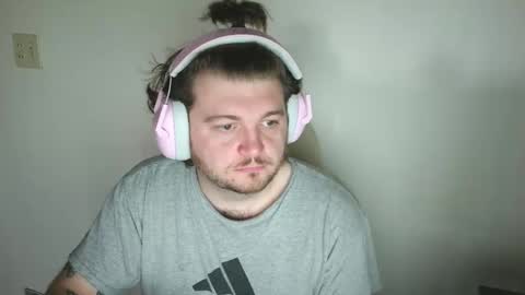 Snapshot of captianplanet1313 chatting on November 3, 2025, 1:23 pm captianplanet1313 online show from November 3, 2025, 1:23 pm