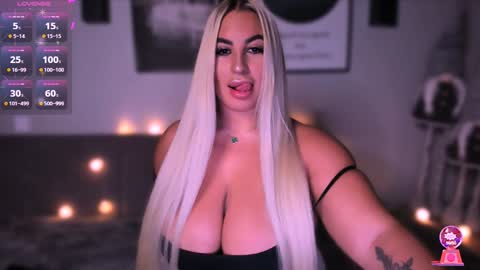 Snapshot of cara__harris chatting on January 2, 2025, 6:12 pm . . online show from January 2, 2025, 6:12 pm