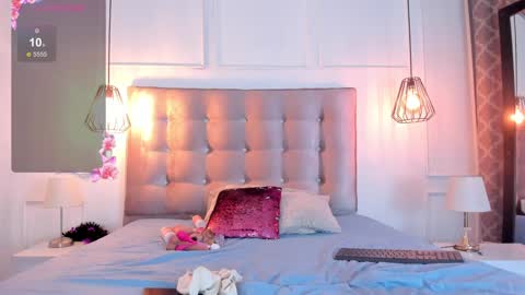 Snapshot of caraiosh_ chatting on December 15, 2024, 10:39 am Cara online show from December 15, 2024, 10:39 am