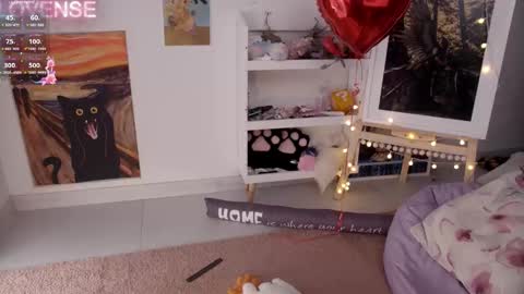 Snapshot of careful_i_bite chatting on February 15, 2025, 11:17 am NONA follow online show from February 15, 2025, 11:17 am