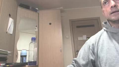 Laz online show from February 15, 2025, 10:52 pm