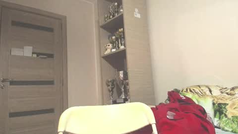 Laz online show from February 24, 2025, 5:53 pm