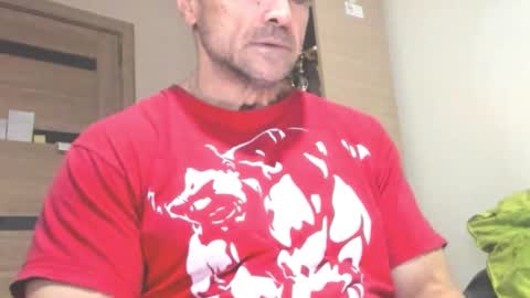 Laz online show from October 28, 2025, 5:04 pm