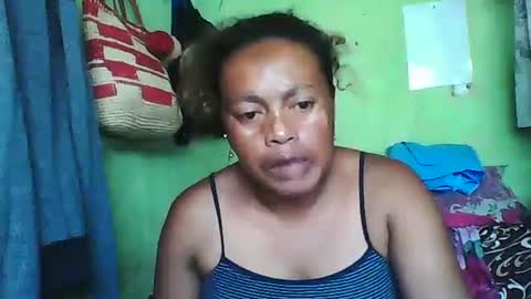 Snapshot of carinesexy69 chatting on December 2, 2024, 9:45 am carinesexy69 online show from December 2, 2024, 9:45 am