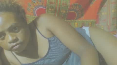 Snapshot of carinesexy69 chatting on December 3, 2024, 3:20 am carinesexy69 online show from December 3, 2024, 3:20 am