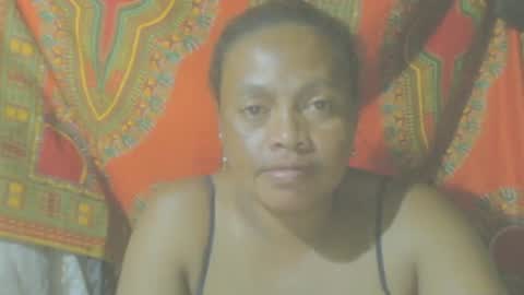 Snapshot of carinesexy69 chatting on December 11, 2024, 6:52 pm carinesexy69 online show from December 11, 2024, 6:52 pm