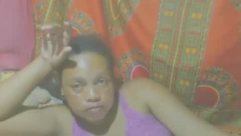 Snapshot of carinesexy69 chatting on February 13, 2025, 7:10 pm carinesexy69 online show from February 13, 2025, 7:10 pm