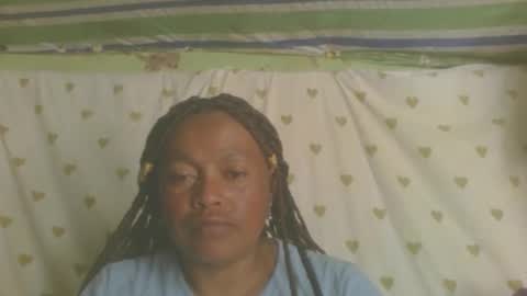 Snapshot of carinesexy69 chatting on September 25, 2025, 10:19 am carinesexy69 online show from September 25, 2025, 10:19 am