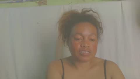 Snapshot of carinesexy69 chatting on September 29, 2025, 10:20 am carinesexy69 online show from September 29, 2025, 10:20 am