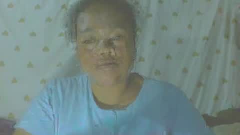 Snapshot of carinesexy69 chatting on October 21, 2025, 1:56 pm carinesexy69 online show from October 21, 2025, 1:56 pm