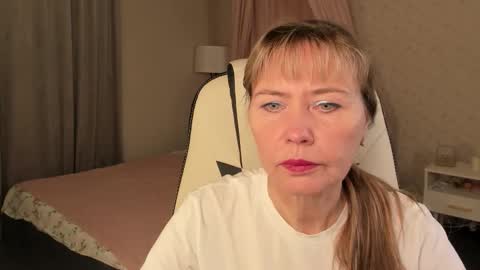 Snapshot of carla_vogue chatting on November 5, 2025, 3:17 am Carla Vogue online show from November 5, 2025, 3:17 am