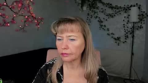 Snapshot of carla_vogue chatting on December 2, 2025, 9:58 am Carla Vogue online show from December 2, 2025, 9:58 am