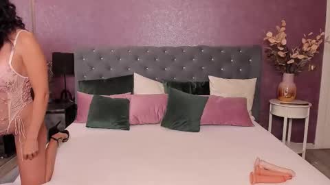 carlareys online show from October 1, 2025, 4:29 am