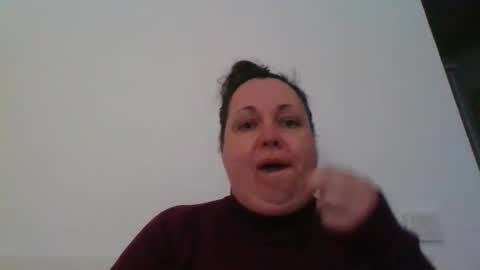 Snapshot of carlaruth chatting on November 17, 2025, 3:29 pm Carlaruth online show from November 17, 2025, 3:29 pm