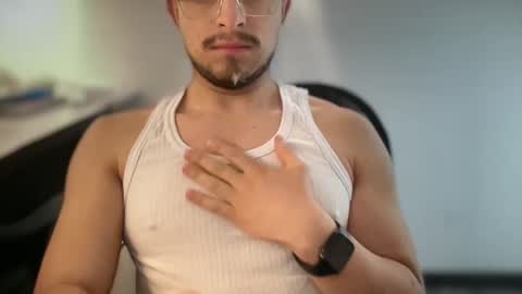 carlcarlinches4 online show from December 3, 2025, 2:59 pm