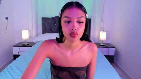 Snapshot of carley_lux chatting on September 9, 2025, 5:45 pm carley lux online show from September 9, 2025, 5:45 pm