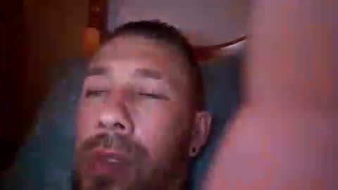 carloscadiz11 online show from October 5, 2025, 11:46 pm