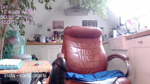 Carly Pearls online show from January 20, 2025, 9:35 am