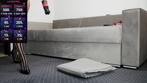 Snapshot of carmela_fox chatting on January 29, 2025, 10:37 am Carmela online show from January 29, 2025, 10:37 am