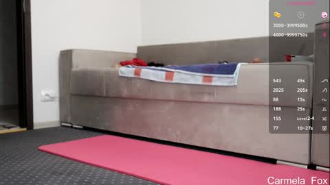 Snapshot of carmela_fox chatting on October 12, 2025, 8:35 am Carmela online show from October 12, 2025, 8:35 am