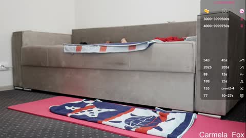 Snapshot of carmela_fox chatting on October 15, 2025, 8:25 am Carmela online show from October 15, 2025, 8:25 am