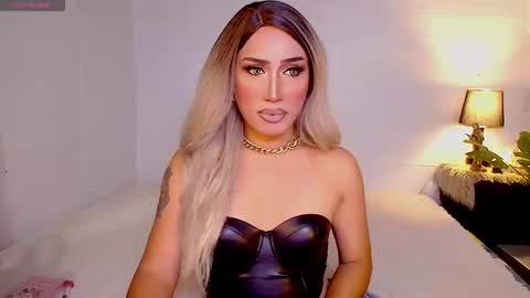 Carmella online show from November 21, 2025, 8:02 am