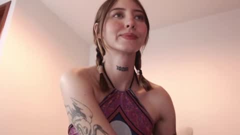 Snapshot of carmennrusso chatting on January 31, 2025, 11:24 pm carmennrusso online show from January 31, 2025, 11:24 pm