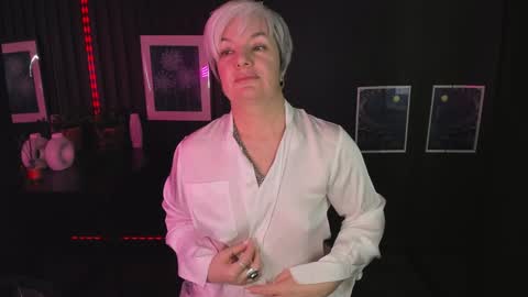 Carmen online show from January 3, 2025, 11:44 pm