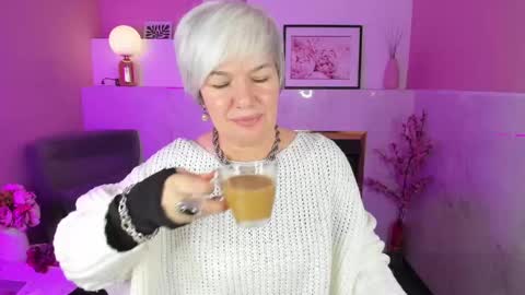 Carmen online show from March 4, 2025, 9:22 pm