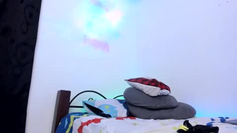 carmesix__ online show from December 7, 2024, 4:42 am