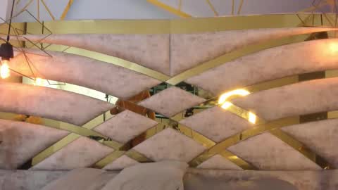 caro_giraldo_ online show from October 29, 2025, 11:23 am