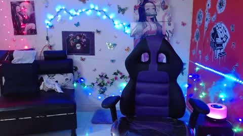 Snapshot of carol20_1994 chatting on January 18, 2025, 2:03 am Carolina online show from January 18, 2025, 2:03 am