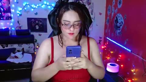 Snapshot of carol20_1994 chatting on February 13, 2025, 10:11 pm Carolina online show from February 13, 2025, 10:11 pm