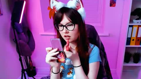 Snapshot of carol_carmen chatting on September 20, 2025, 8:15 am Carol online show from September 20, 2025, 8:15 am