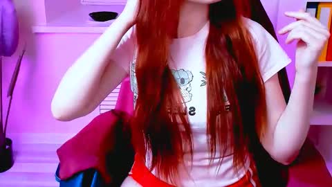 Snapshot of carol_carmen chatting on October 28, 2025, 10:45 pm Carol online show from October 28, 2025, 10:45 pm