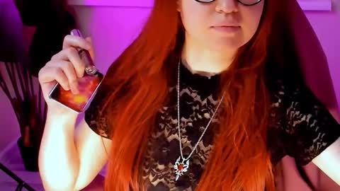 Snapshot of carol_carmen chatting on December 5, 2025, 12:19 am Carol online show from December 5, 2025, 12:19 am