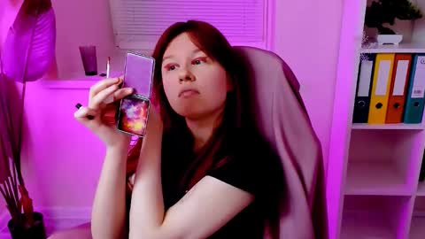 Snapshot of carol_carmen chatting on December 13, 2025, 11:43 pm Carol online show from December 13, 2025, 11:43 pm