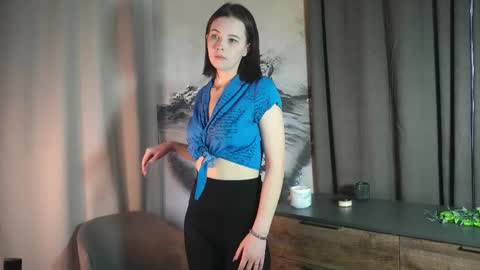 Snapshot of carolannkrager chatting on October 8, 2025, 11:08 am Hi Im Stasy Glad to see you in my room PVT is open online show from October 8, 2025, 11:08 am