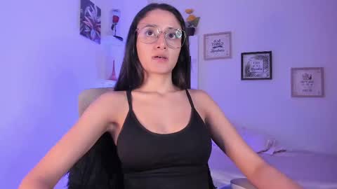 Caroline online show from February 28, 2025, 10:06 pm