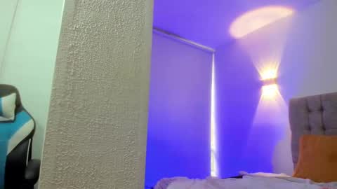 Snapshot of carolina_hernandez22 chatting on October 5, 2025, 12:14 pm Carolina online show from October 5, 2025, 12:14 pm