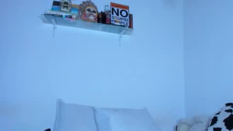 Snapshot of carolina_ml chatting on November 1, 2025, 3:58 pm CarolinaM online show from November 1, 2025, 3:58 pm