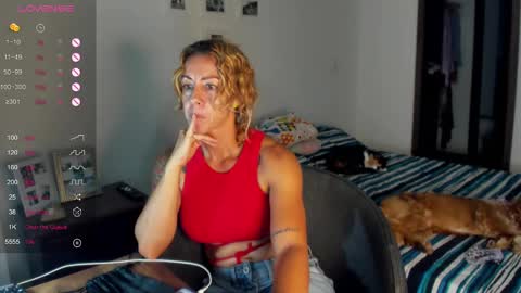 Snapshot of carolina_zaens chatting on February 28, 2025, 7:46 pm carolina_zaens online show from February 28, 2025, 7:46 pm