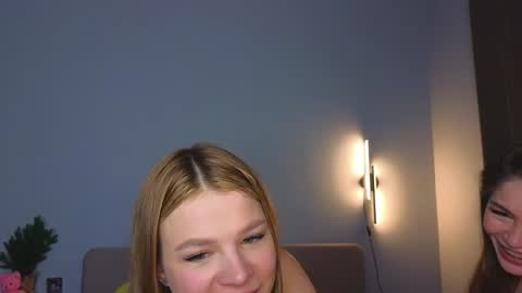 Snapshot of caroline_brown0 chatting on December 27, 2024, 2:47 am Caroline online show from December 27, 2024, 2:47 am