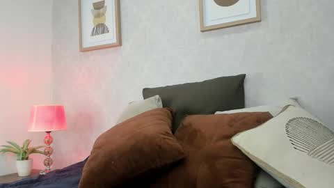  Caroline  online show from October 6, 2025, 10:12 am