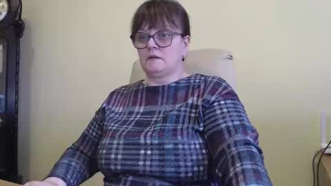 Snapshot of carolinedream_ chatting on January 28, 2025, 10:45 am CarolineDream online show from January 28, 2025, 10:45 am